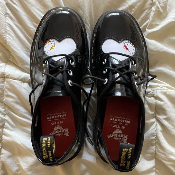 Dr. Martens Shoes - Sanrio Hello Kitty & Friends x Dr Martens 1461 platform shoes Size 8 US/6 UK